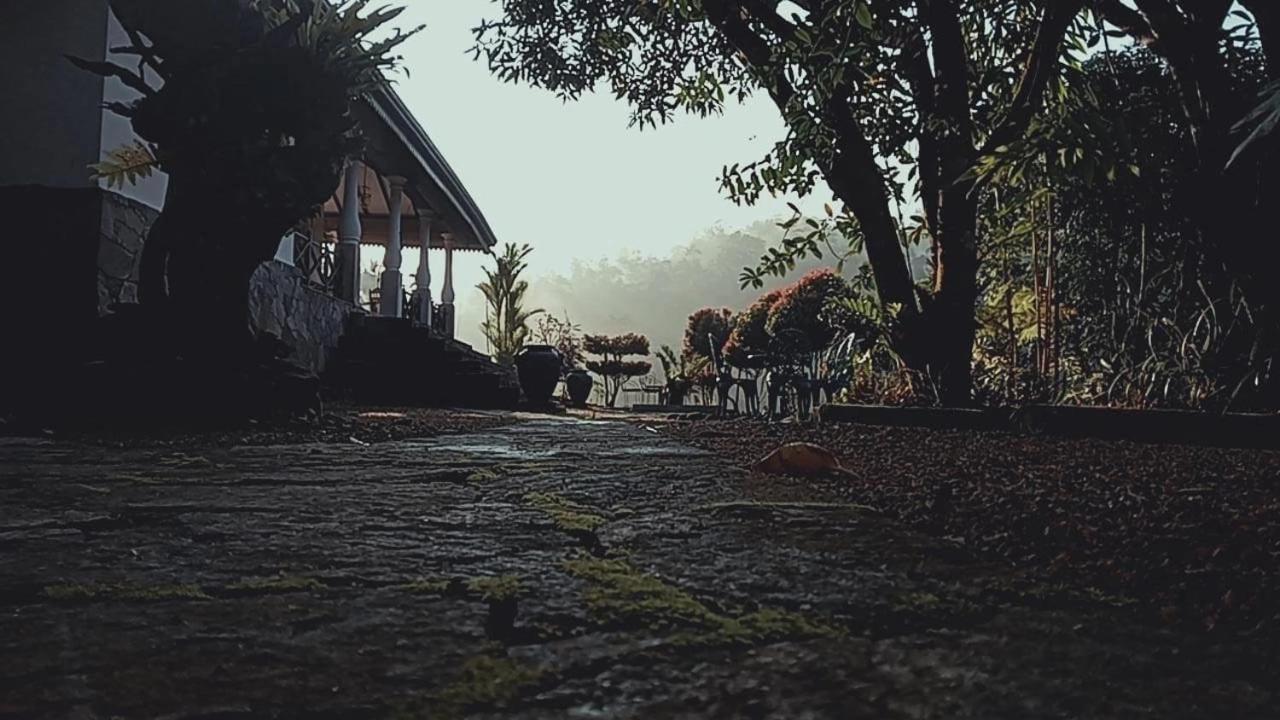 Jansen'S Bungalow Sinharaja Rainforest Retreat Kudawe Exterior foto